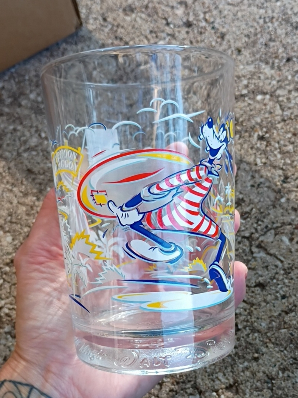 Disney Goofy Beach Stripe Glass - Clear with Red, Blue & Yellow